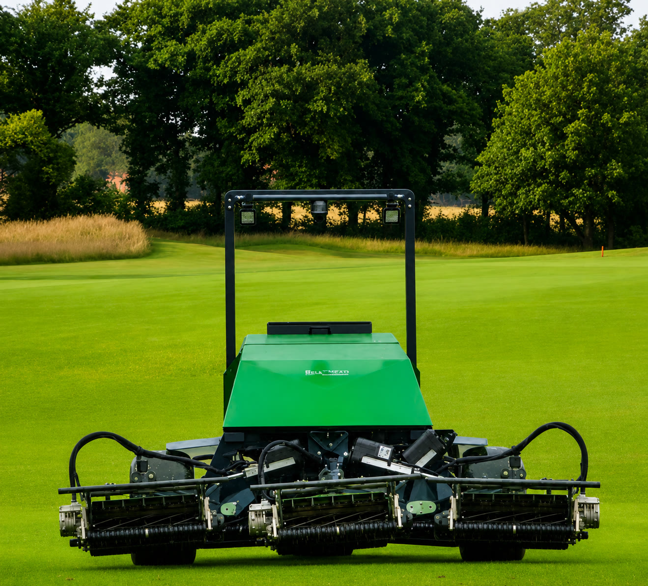 SmartMow cortando un fairway de golf